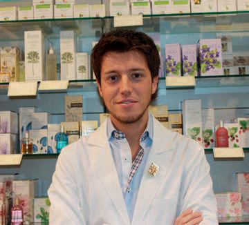 Dr Davide Petrosillo